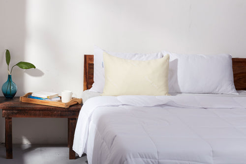 Three Easy Pillow Arrangements: Queen & King Beds  Bed pillow arrangement, Bedroom  pillows arrangement, King bed pillows arrangement